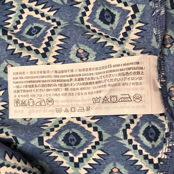 Hollister Fun Blue Tank Top - Picture 11 of 11